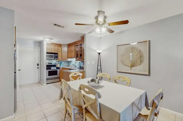 Dining area at Fiddler’s Cove 17K